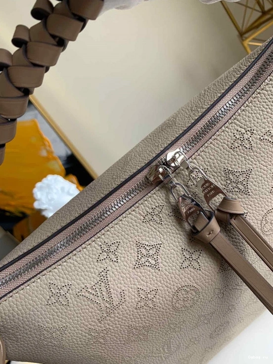 LOUIS VUITTON HOBO BEAUBOURG MM 0813